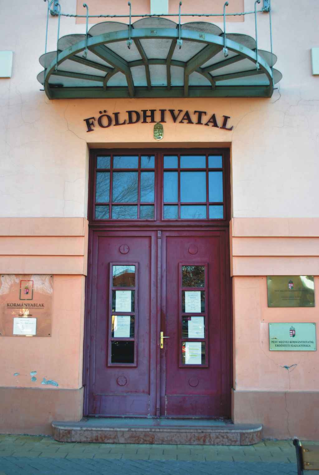 Kerámia felirat